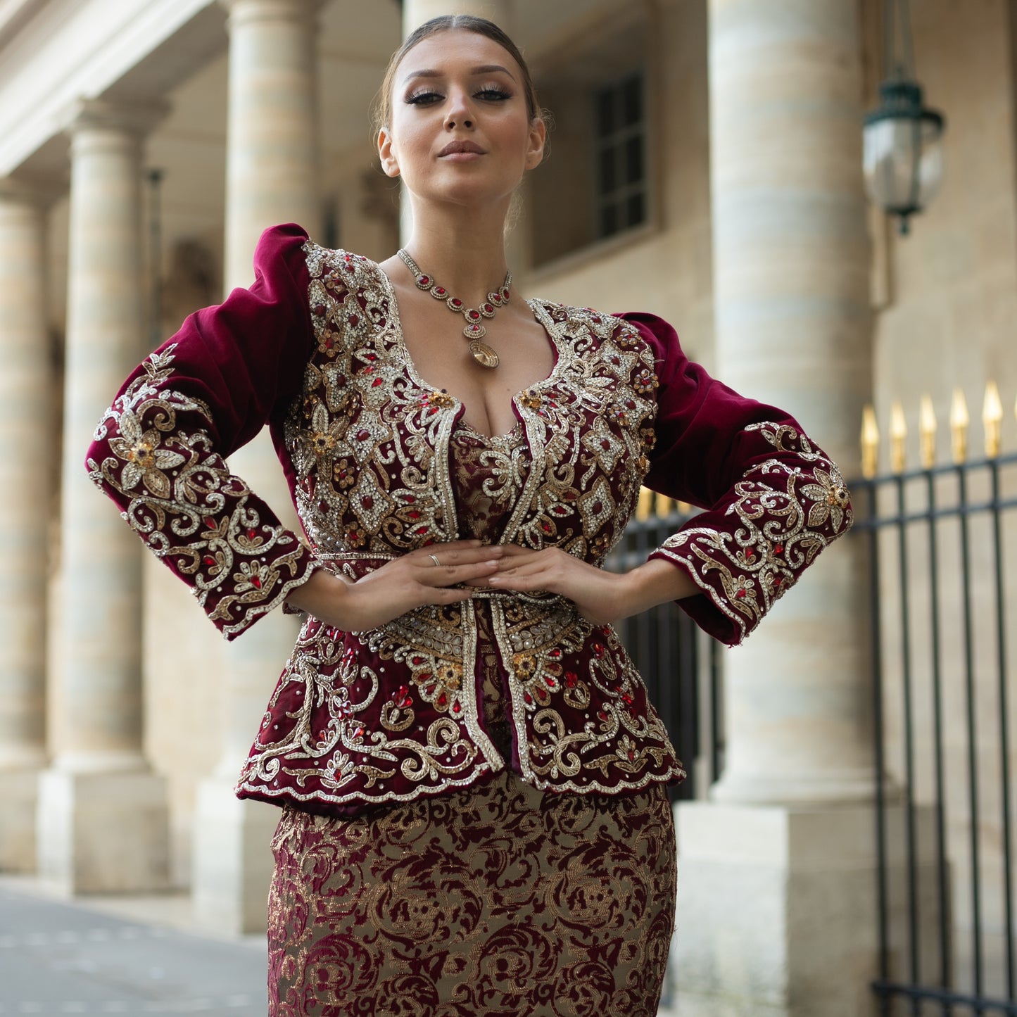 karakou rouge perlé