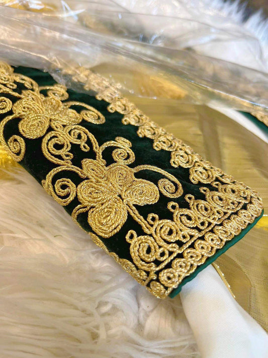 costume traditionnel enfant