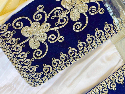 costume traditionnel enfant