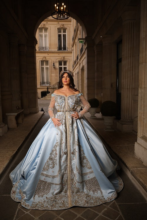 Robe/ Caftan de princesse en location